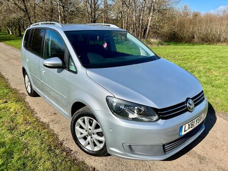 VOLKSWAGEN TOURAN 1.6 TDI SE Euro 5 5dr