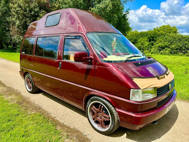 VOLKSWAGEN CAMPERVAN