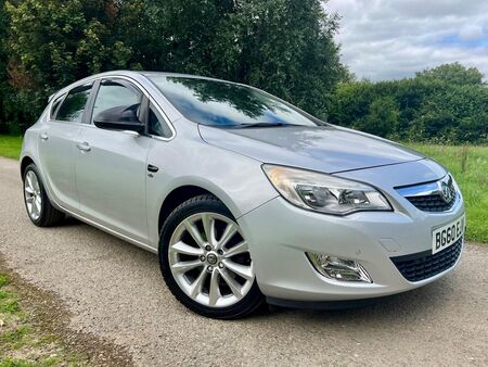 VAUXHALL ASTRA 2.0 CDTi Elite Auto Euro 5 5dr