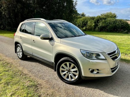 VOLKSWAGEN TIGUAN 2.0 TDI SE 4WD Euro 5 5dr