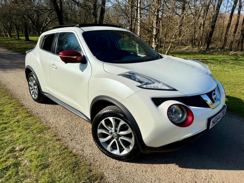 NISSAN JUKE 1.6 DIG-T Tekna Euro 5 5dr